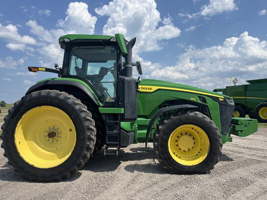 2021 8R 250 - 439027,  image number 5