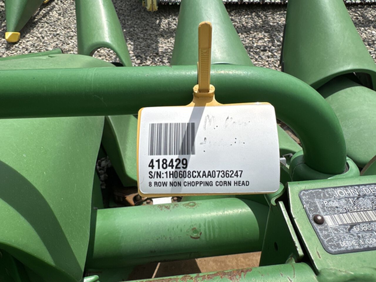 2010 608C - 418429,  image number 5