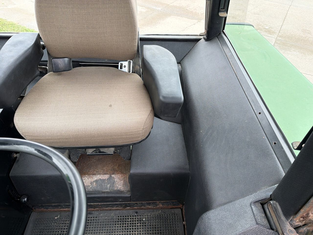 1977 4430 - 440506,  image number 13