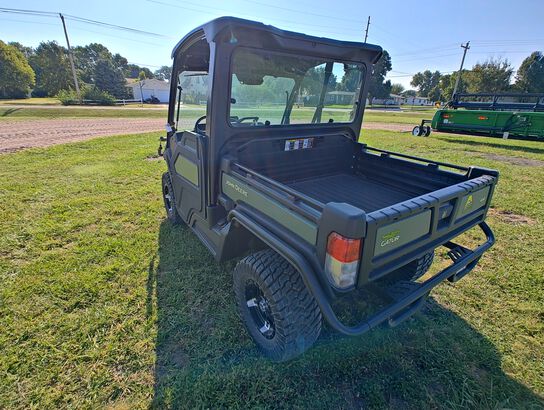 2024 XUV835M - 426596,  image number 2