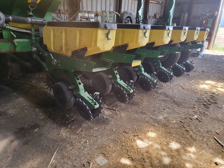 2005 1770NT - 440109, 
