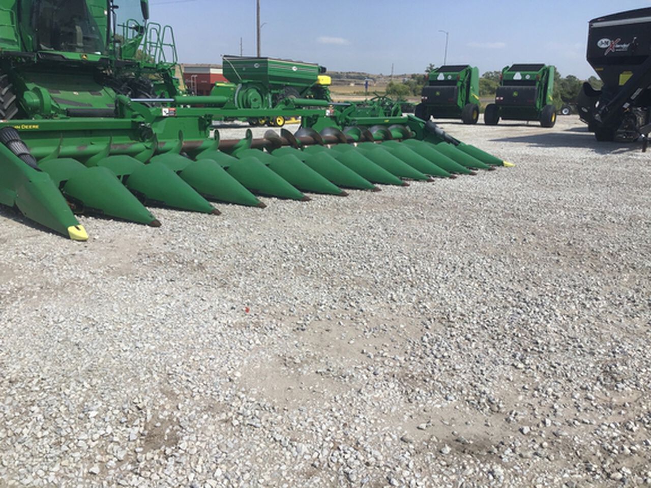 2023 C12F - 435466,  image number 5