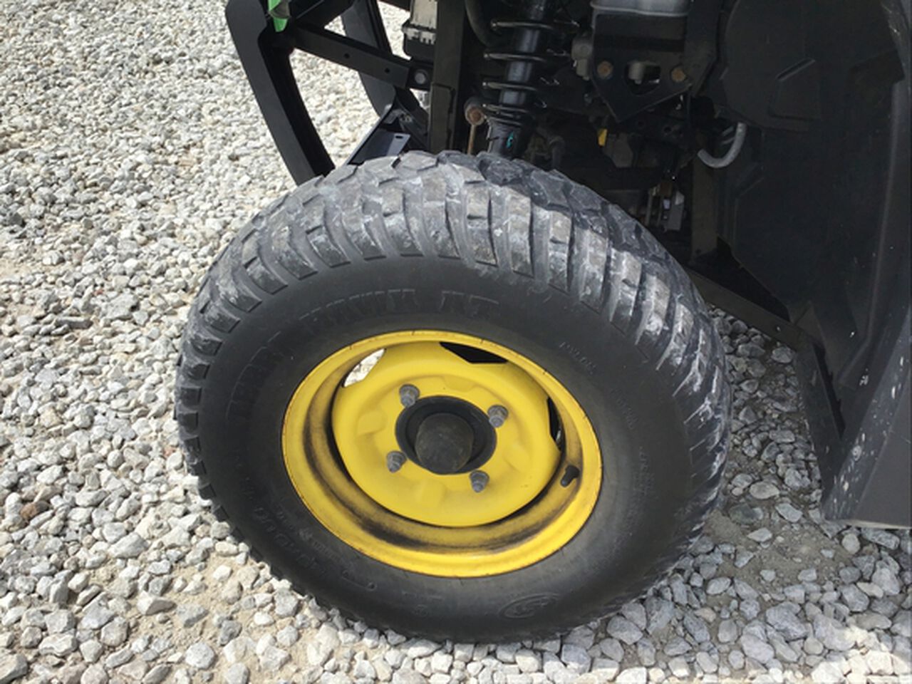 2016 XUV 590I - 437657,  image number 17