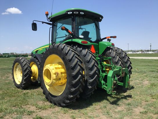 2010 8345R - 418227,  image number 3