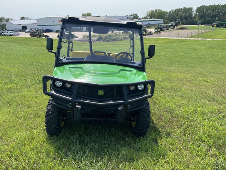 2019 XUV 835M - 447373, 