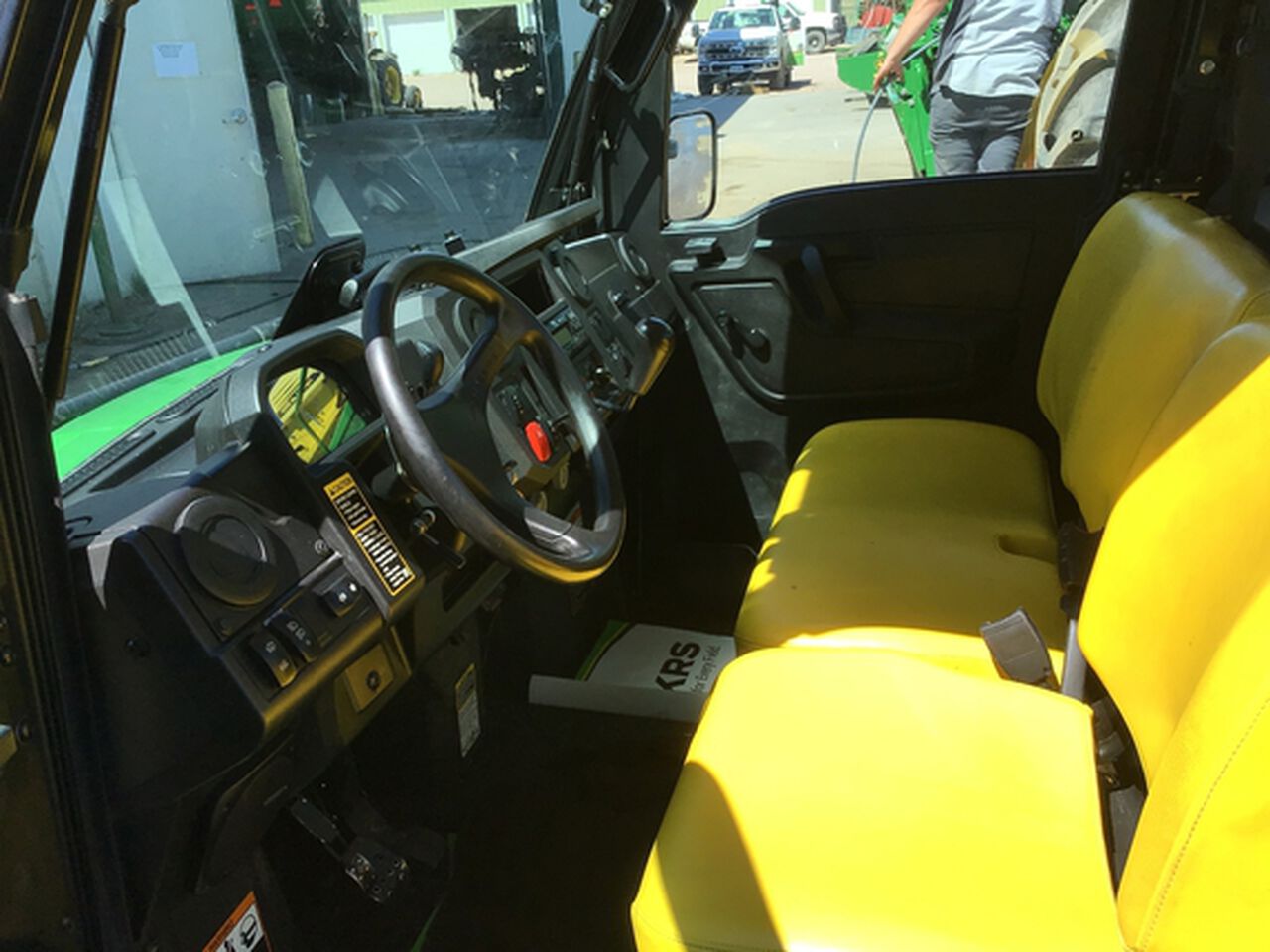 2019 XUV 835M - 438369,  image number 8