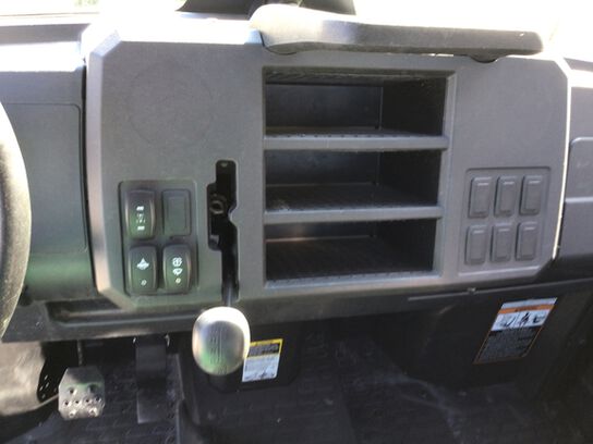 2024 XUV835M - 429707,  image number 8