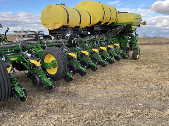 2019 1775NT - 441465,  image number 2