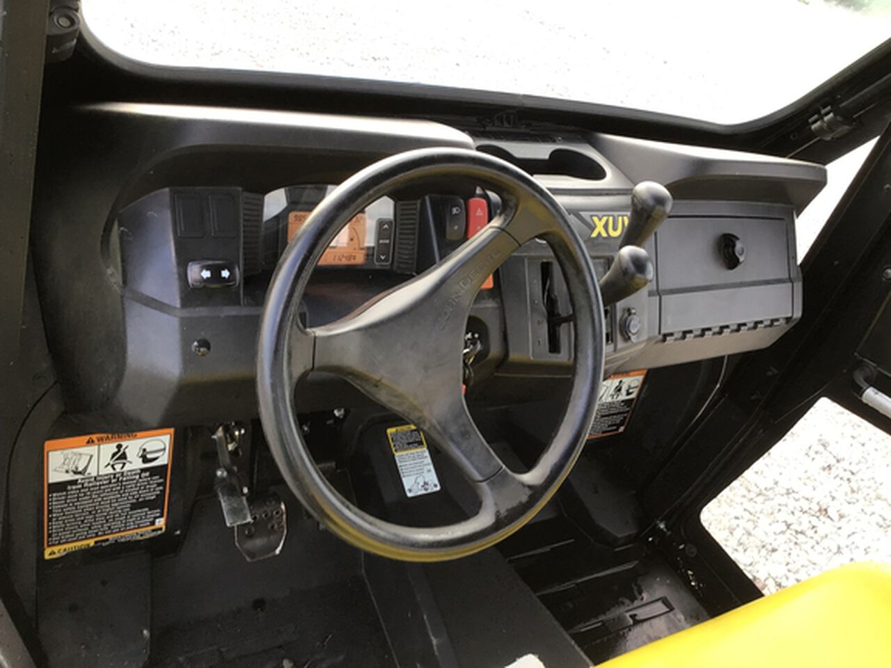 2016 XUV 590I - 437657,  image number 9