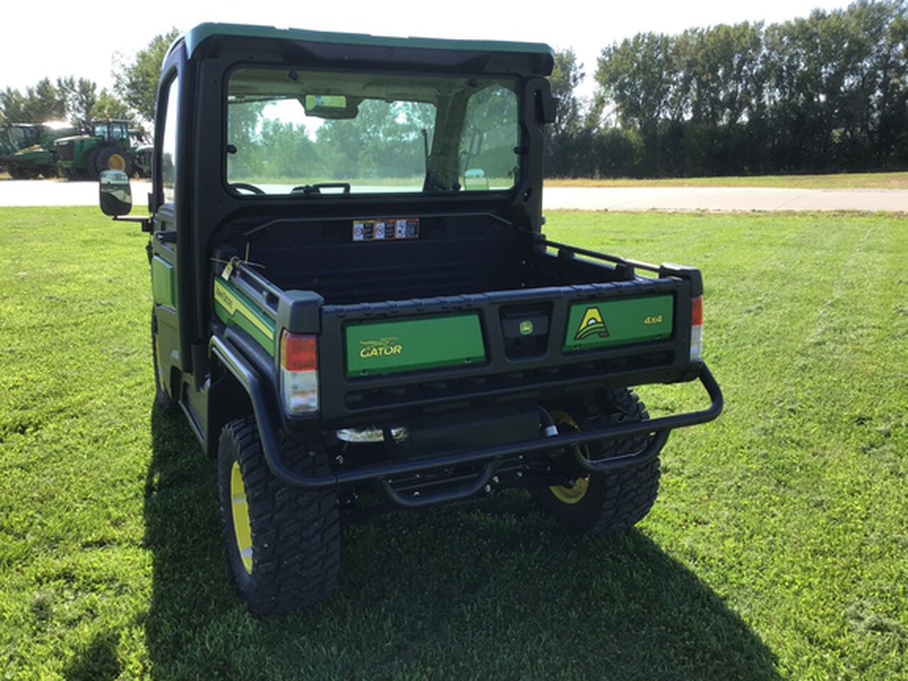 2024 XUV835R PREMIUM CAB - 447400,  image number 3