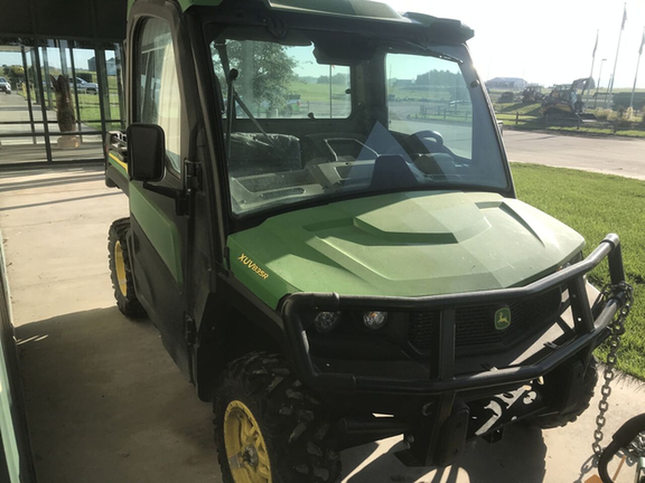 2022 XUV 835R - 439954,  image number 2