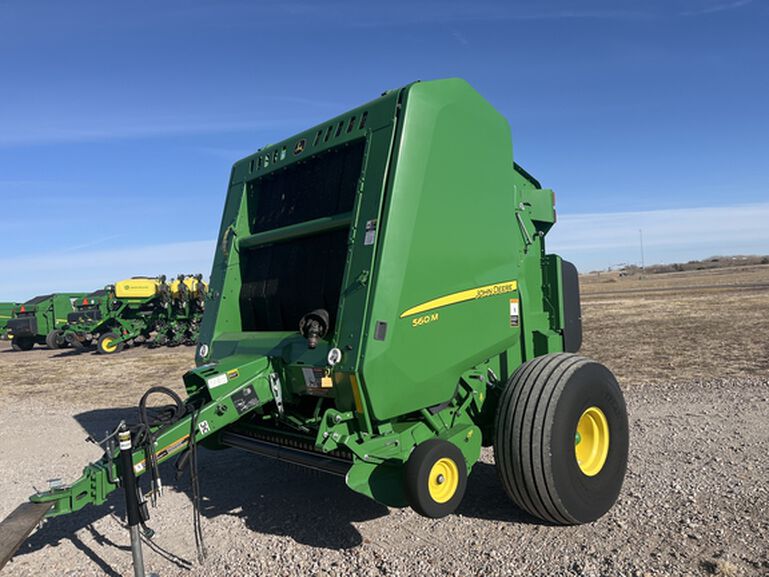 2019 560M - 435496, 