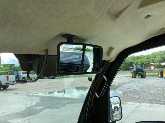 2019 XUV 835M - 446515,  image number 12