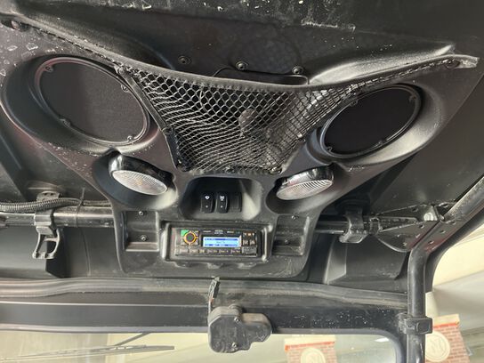 2023 XUV 825M S4 - 411818,  image number 16