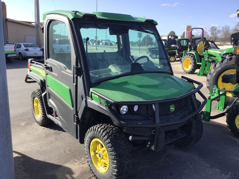 2022 XUV 835R - 399059, 