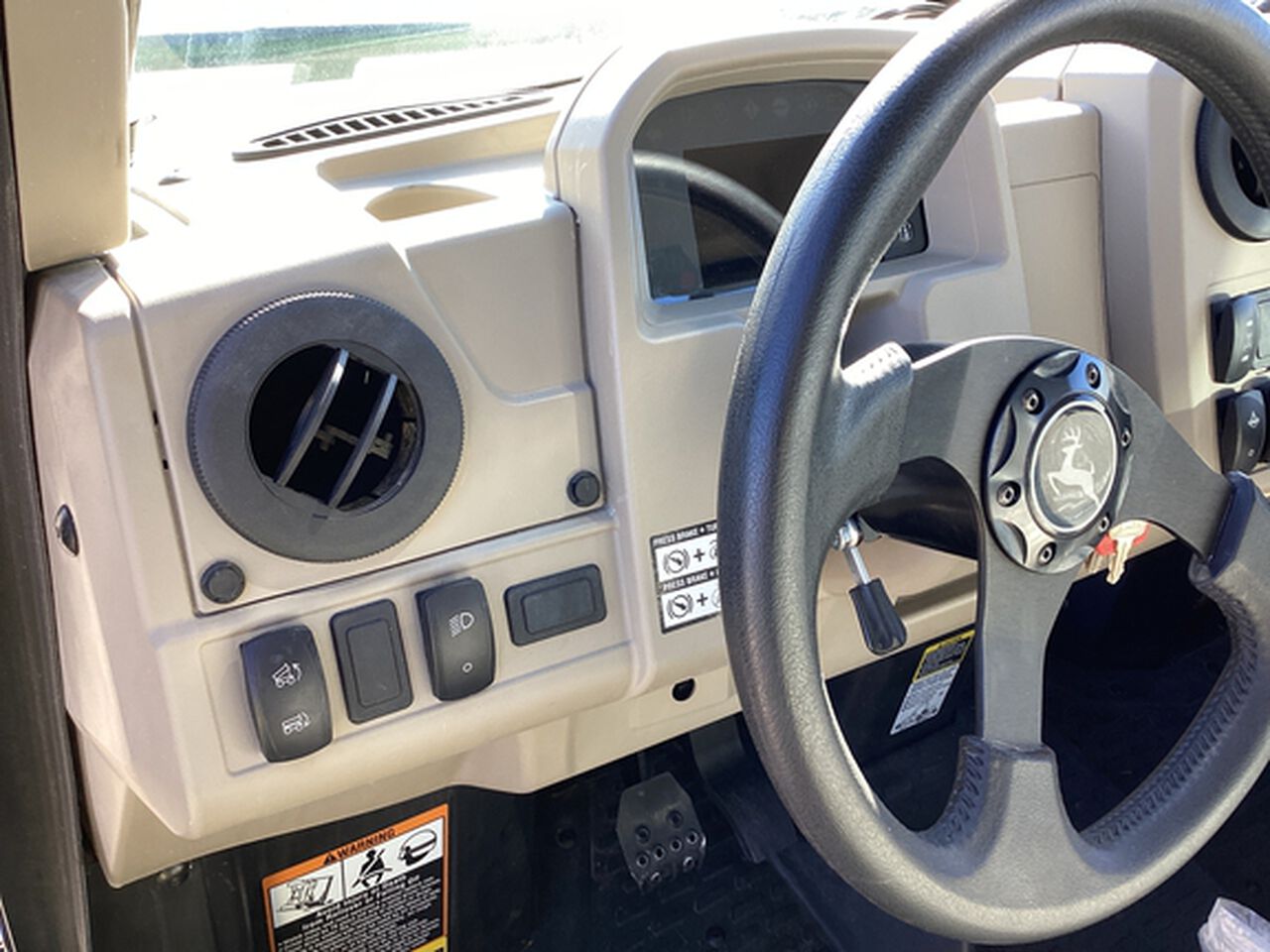 2022 XUV 835R - 413285,  image number 30