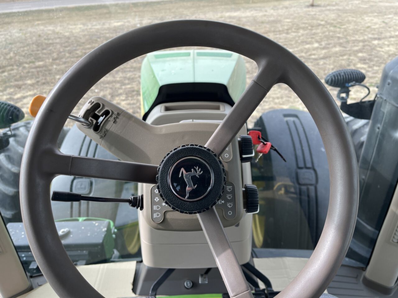 2017 8370R - 441497,  image number 9