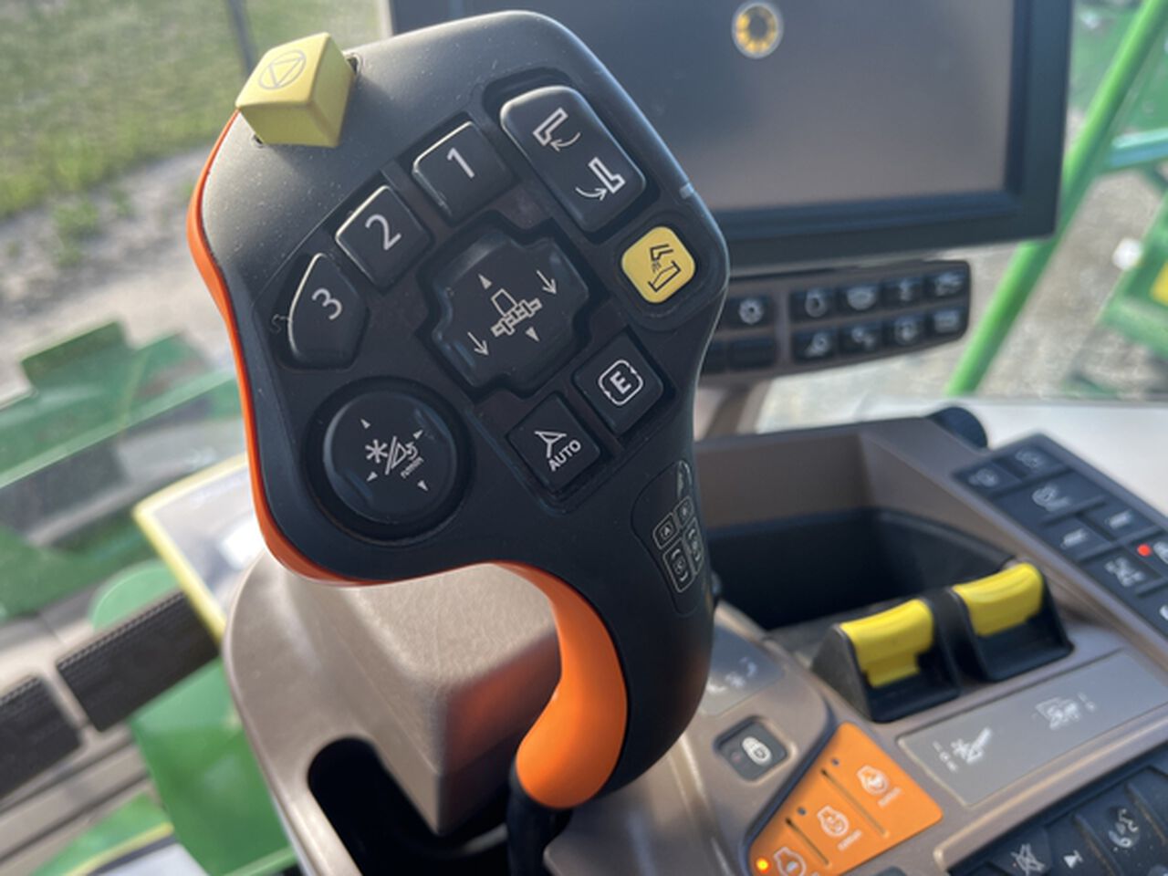 2023 S780 - 423835,  image number 7