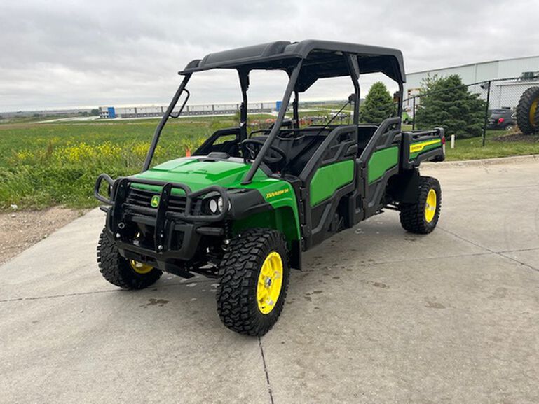2023 XUV 825M S4 - 419432, 