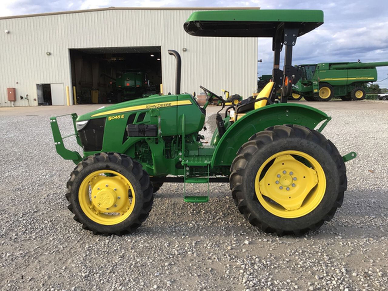 2022 5045E - 437525,  image number 7