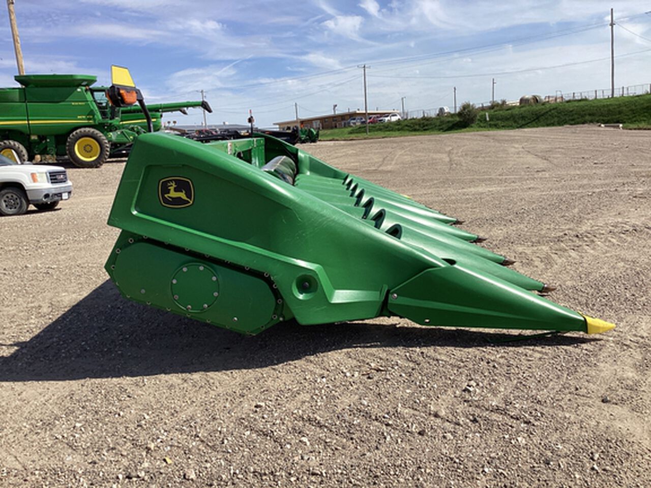 2022 C8R - 440968,  image number 7