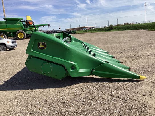 2022 C8R - 440968,  image number 7