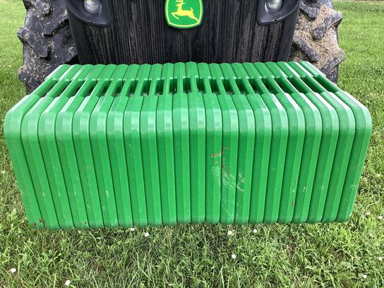 2012 8335R - 440418,  image number 21