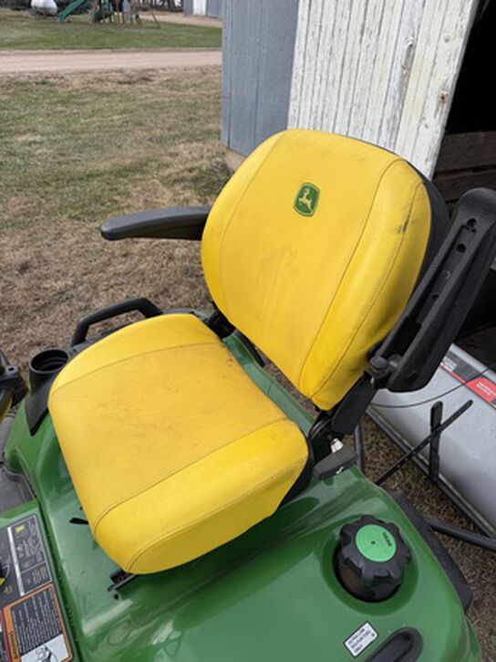 2021 X754 - 443722,  image number 6