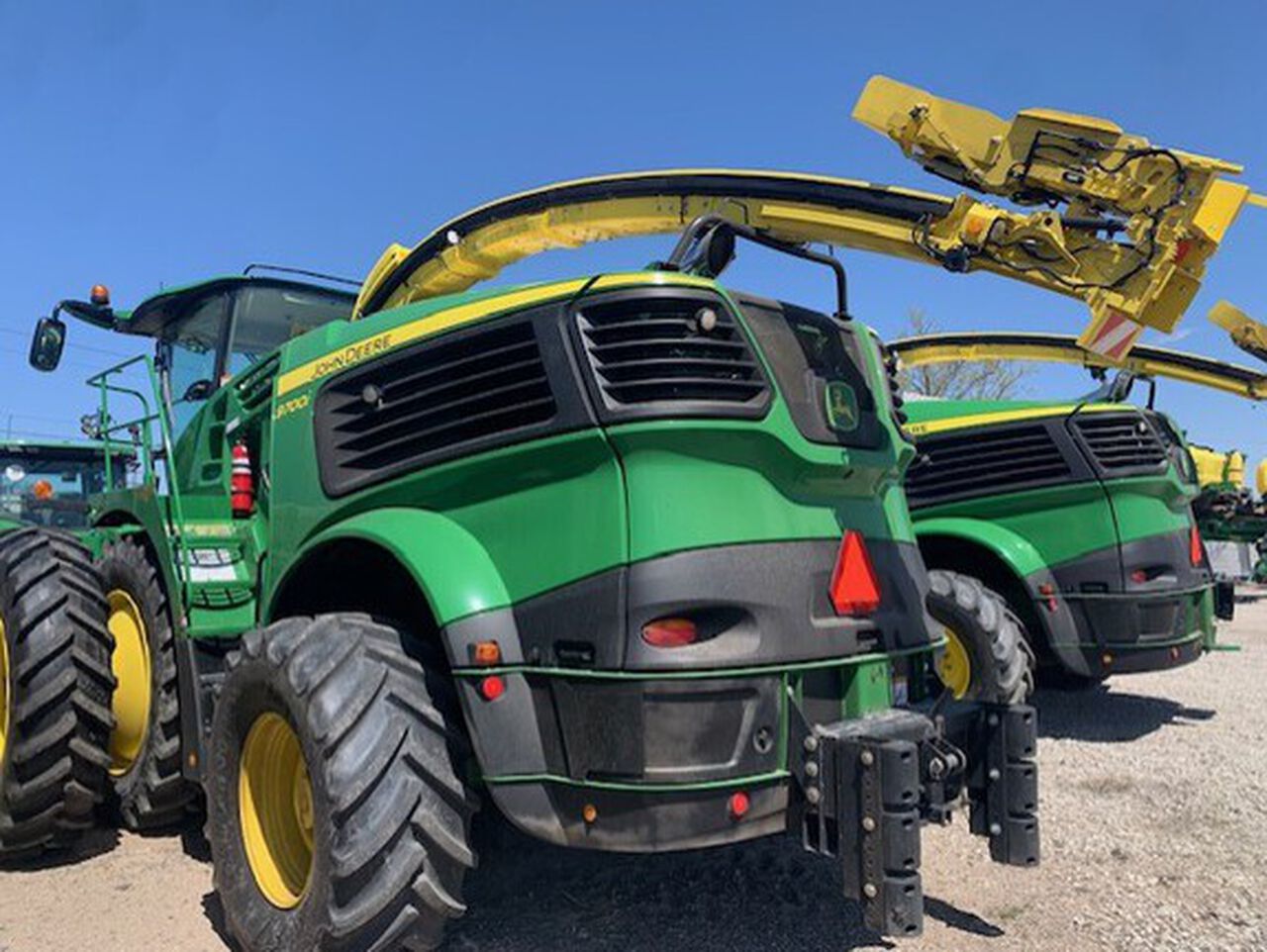 2025 9700 - 442107,  image number 2