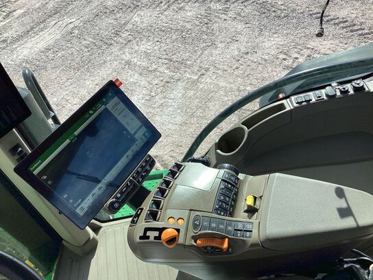 2024 8RX 410 - 442068,  image number 10