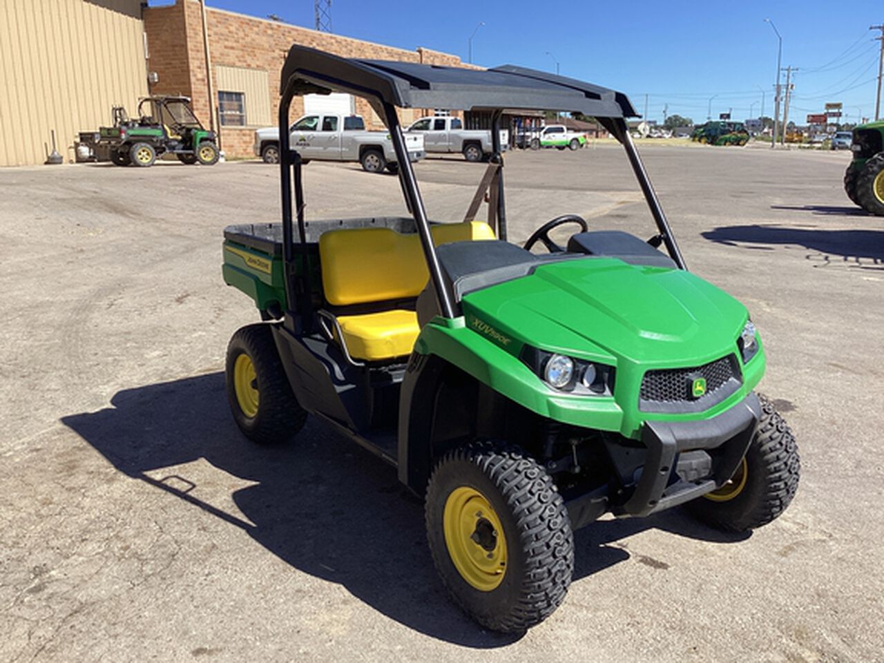 2021 XUV 590E - 433549,  image number 2