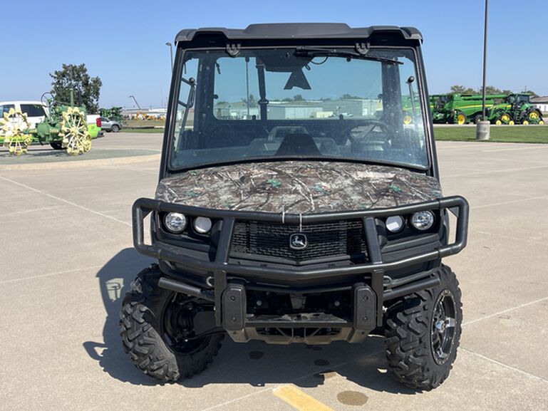2024 XUV835M - 429713, 