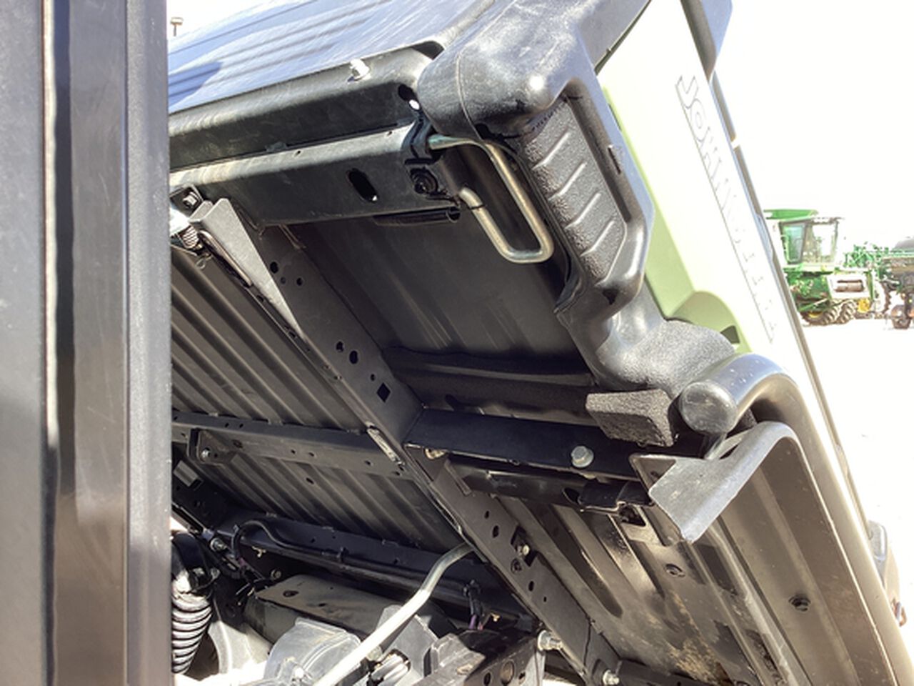 2023 XUV 835M - 441954,  image number 18