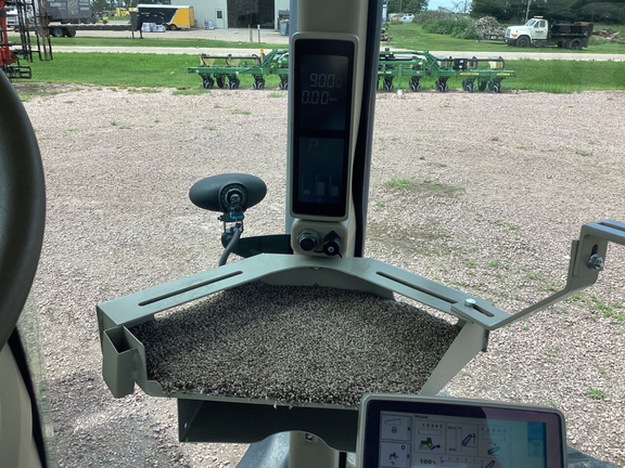 2010 8345RT - 427665,  image number 16