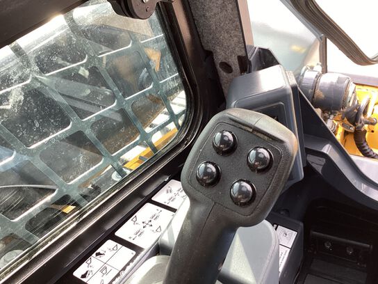 2024 324G - 440308,  image number 11