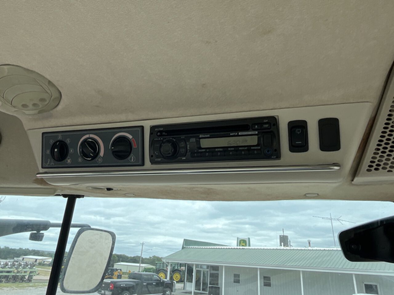 2011 8670 - 440764,  image number 14