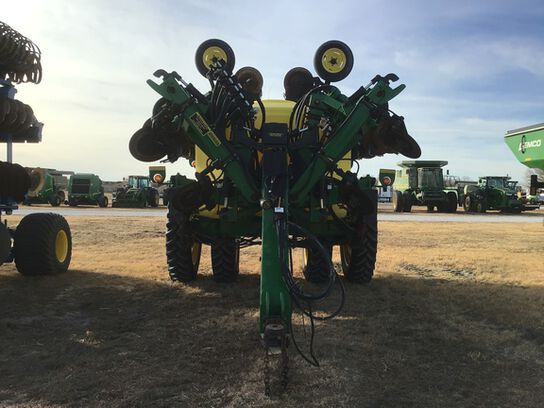 2025 2530L - 442083,  image number 1