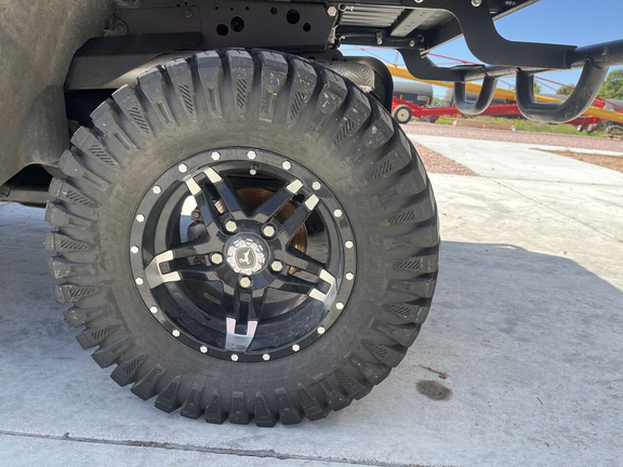 2023 XUV835M - 412941,  image number 18