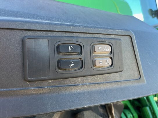 2024 8R 410 - 427446,  image number 15