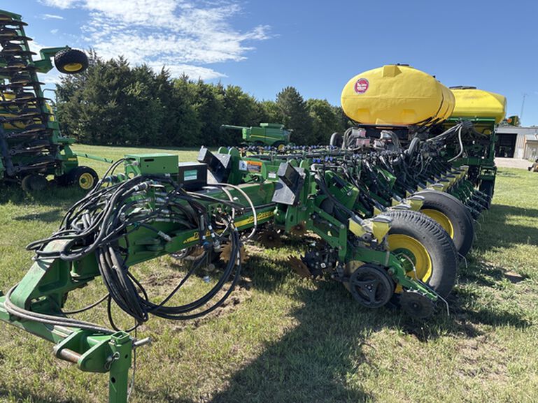 2011 1770NT CCS - 445598, 