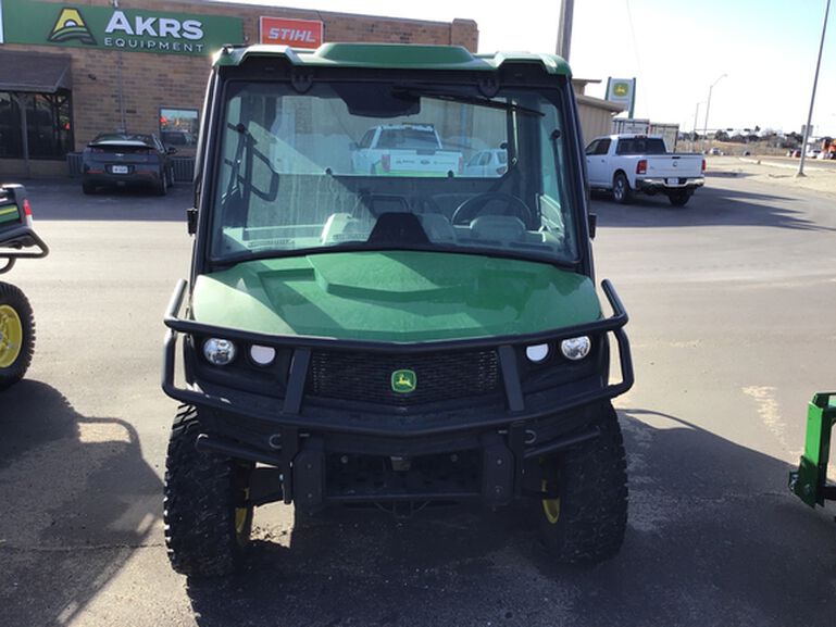2022 XUV 835R - 399059, 
