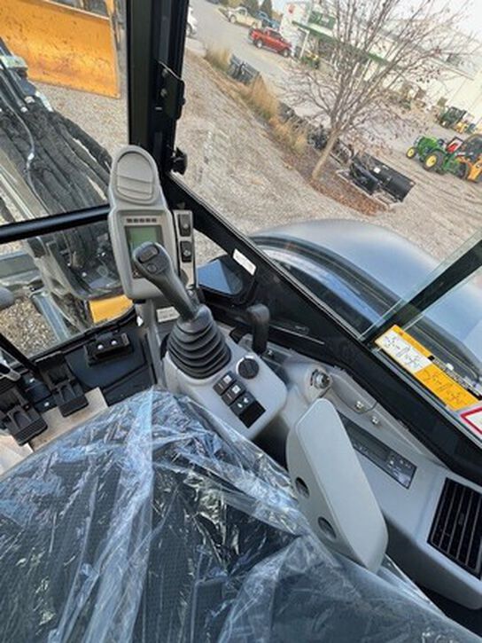 2024 60 P - 427343,  image number 8