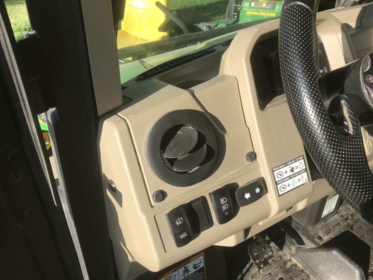 2022 XUV 835R - 439954,  image number 11