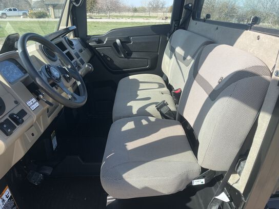 2022 XUV 835R - 399060,  image number 4