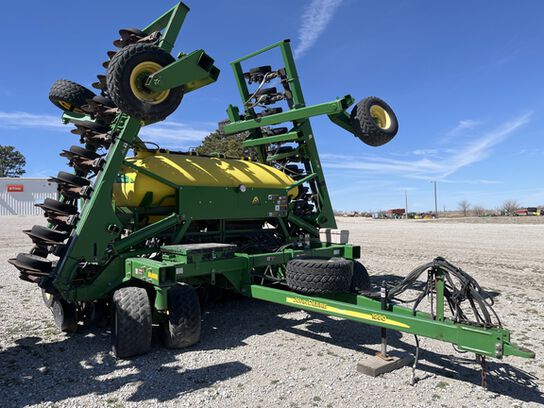 2010 1990 - 405553,  image number 2