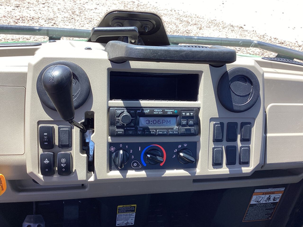 2023 XUV 835R - 430027,  image number 9
