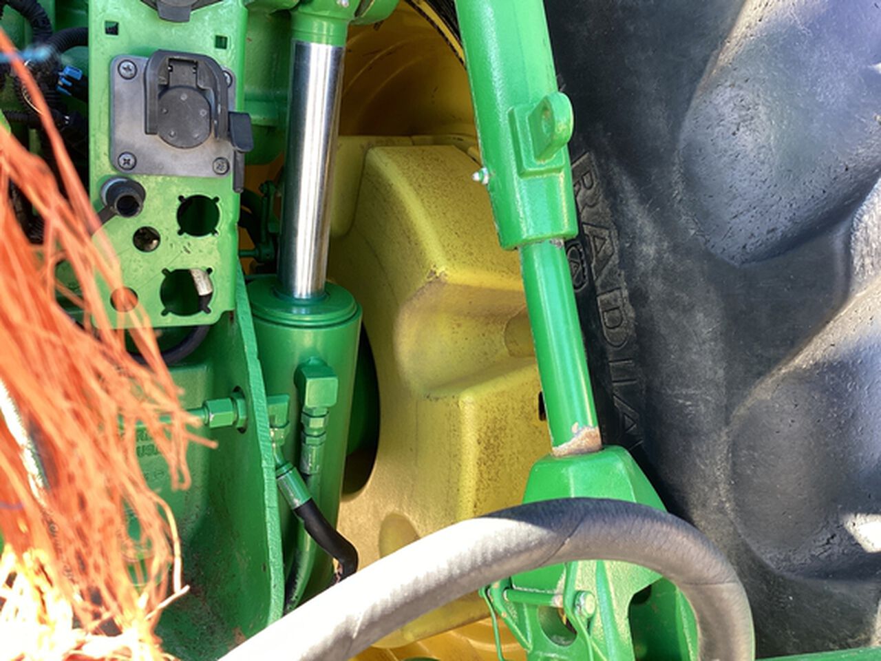 2012 8335R - 442843,  image number 15