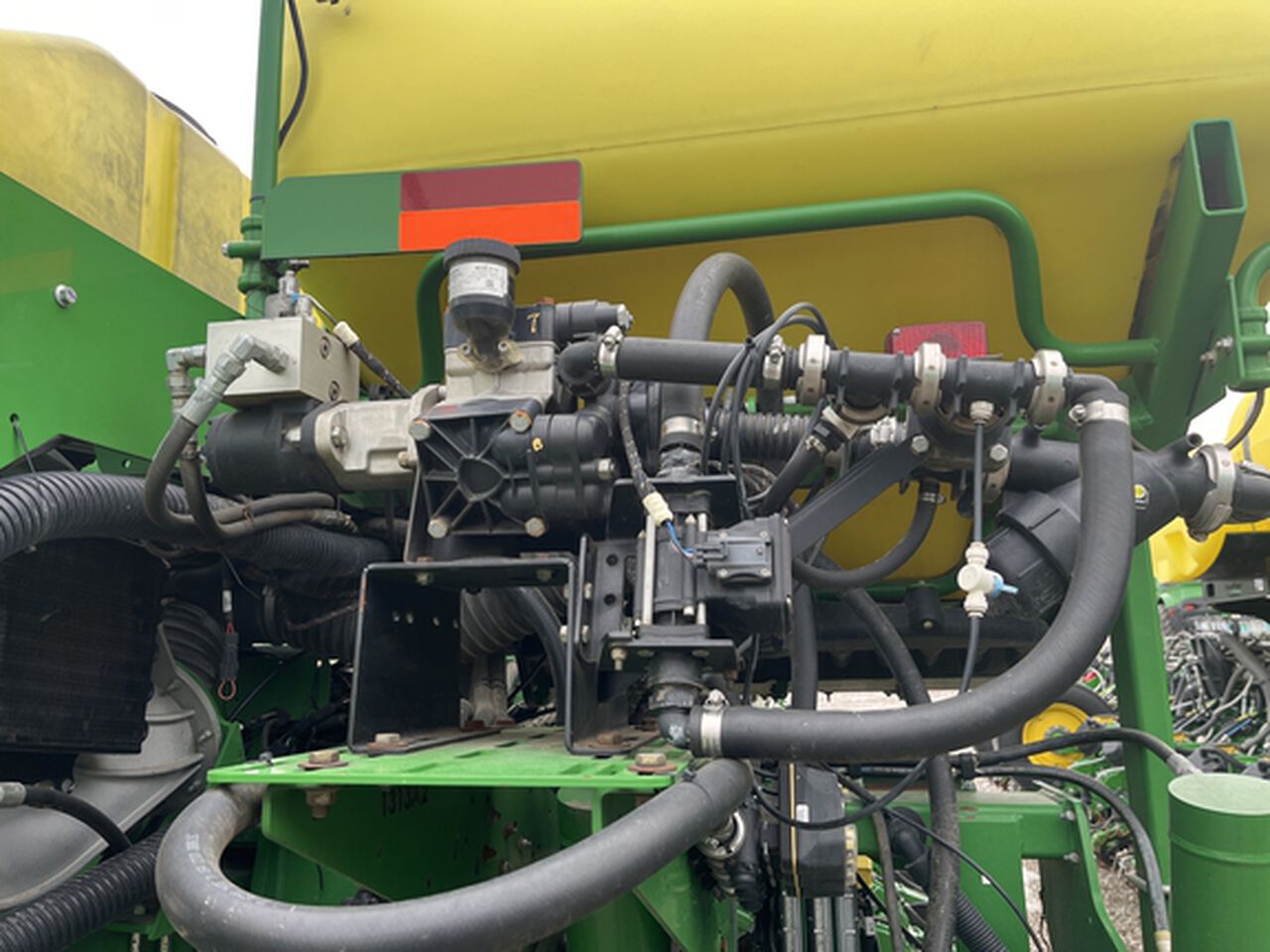 2015 1775NT - 416169,  image number 10