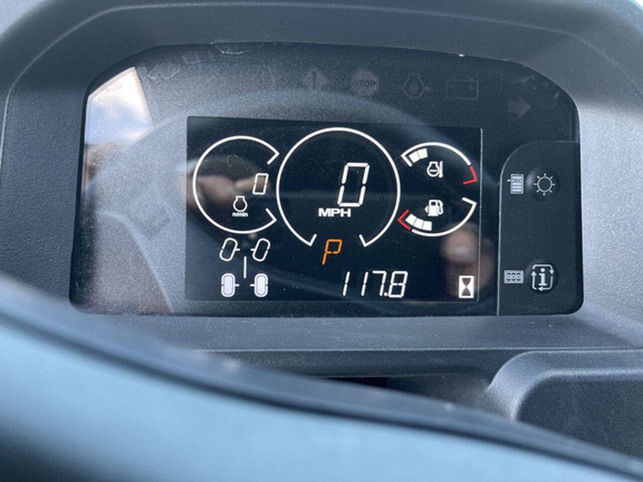 2024 XUV835M - 429707,  image number 9