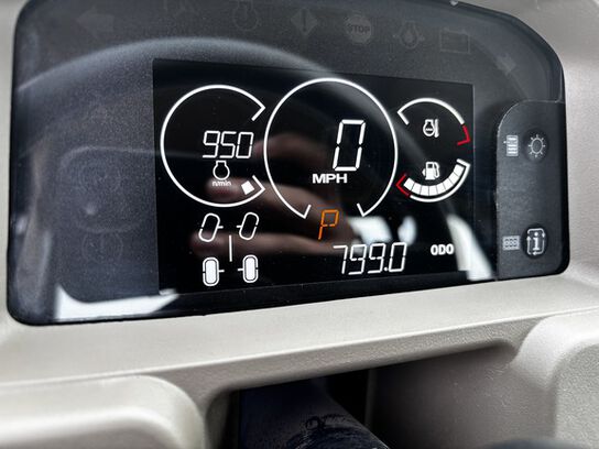 2024 XUV835R - 428283,  image number 28